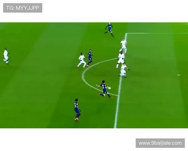 探索澳门足球场:激情赛事与美丽风景的完美结合 探索澳门足球场:激情赛事与美丽风景的完美结合